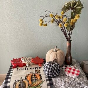 Lot of Pumpkin Fall Autumn Decorations